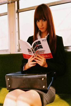 铃村爱里