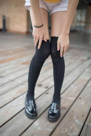 宝贝乖女你的奶真大水真多小说